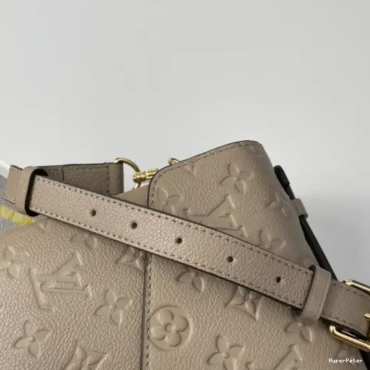 MÉTIS VUITTON LOUIS POCHETTE 0523